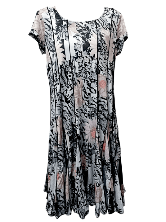 Tango Mango Womens Pleated Cap Sleeve Dress - Greyscale Floral