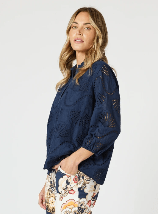Hammock & Vine Womens Shelly Lace Top