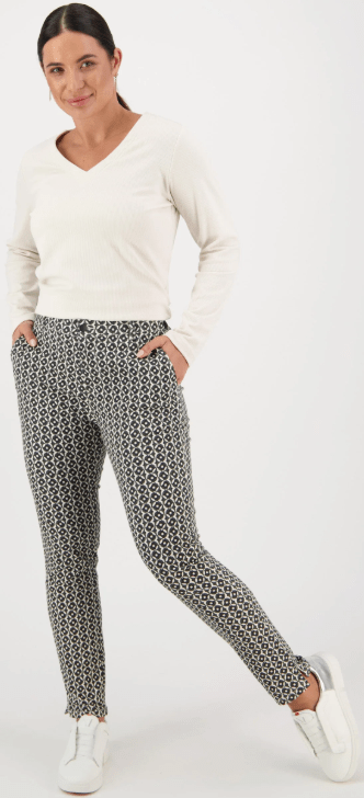Vassalli Womens Skinny Leg Ankle Grazer Printed Pant with Elastic Back Waist