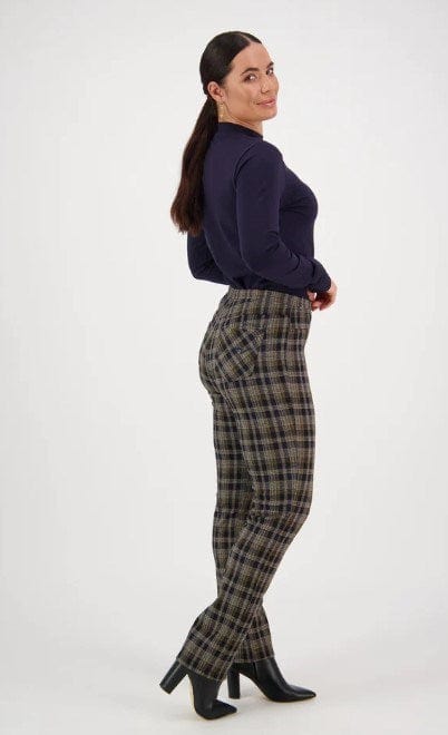 Vassalli Womens Slim Leg Full Length Ponti Pull On