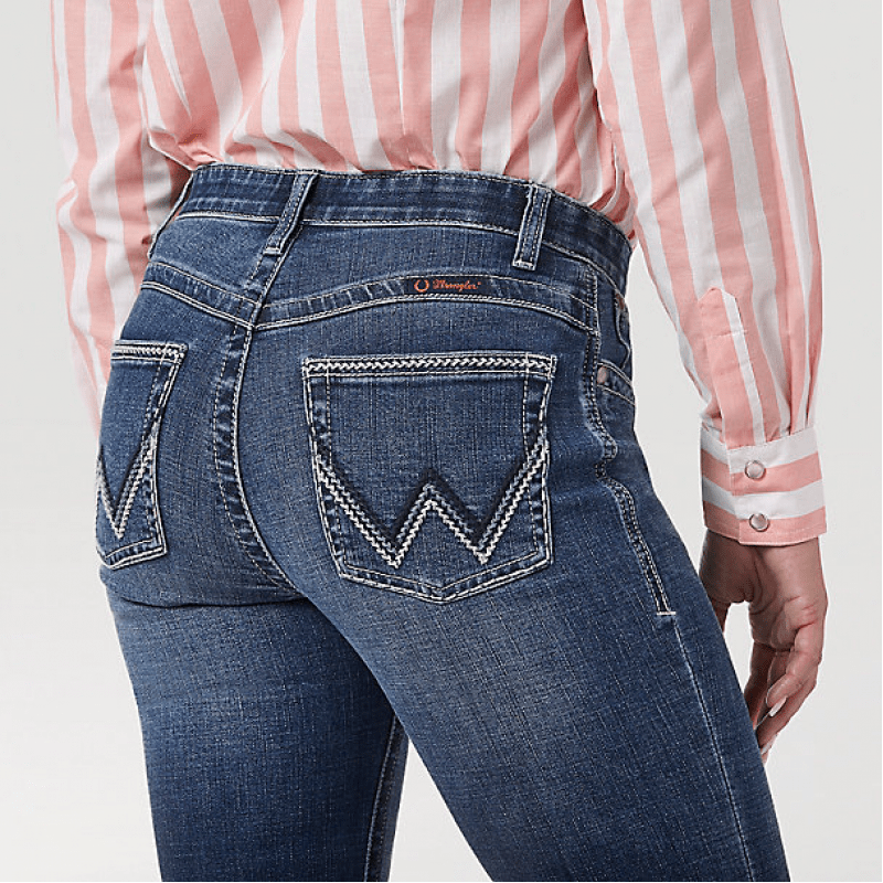Load image into Gallery viewer, Wrangler Womens Ultimate Riding Jean
