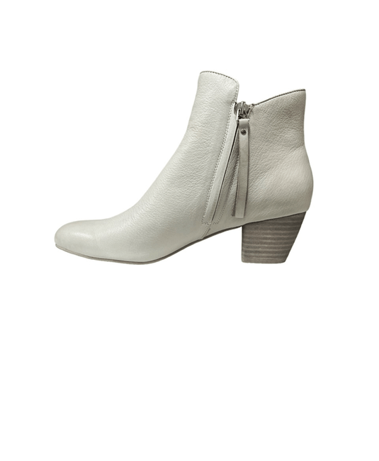Django & Juliette  Womens Demanse Shoe