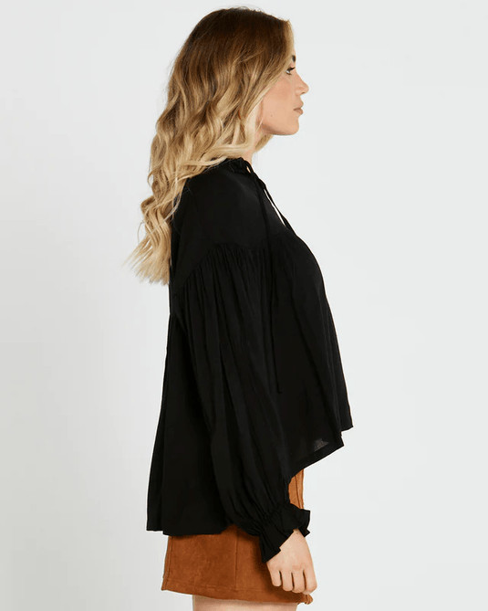 SASS Womens Tegan Solid Shirred Boho Top