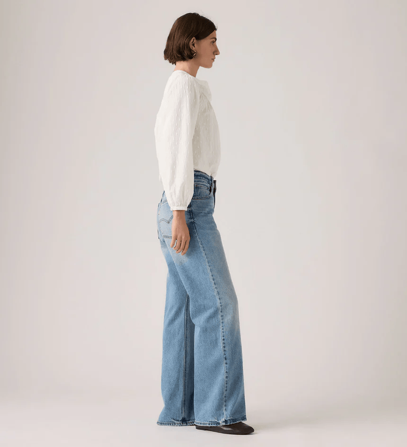 Load image into Gallery viewer, Levis Women's Loose Boot - Easy Days
