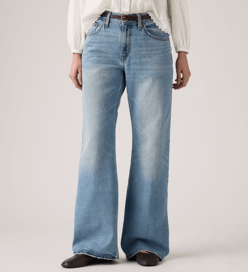 Load image into Gallery viewer, Levis Women's Loose Boot - Easy Days
