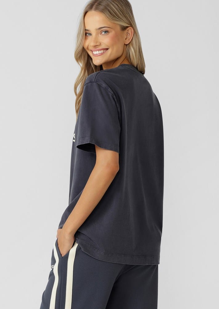 Load image into Gallery viewer, Lorna Jane Home Run V Neck Popover
