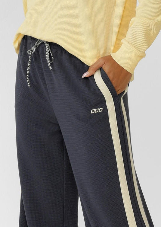 Lorna Jane Throwback Pants
