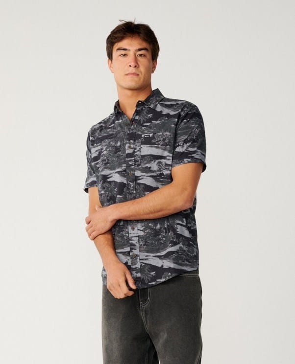 Load image into Gallery viewer, Rip Curl Mens Dreamers Short Sleeve Shirt - Washed Black
