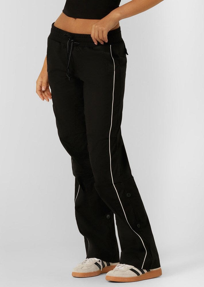 Load image into Gallery viewer, Lorna Jane Pipe Dream Flashdance Pant
