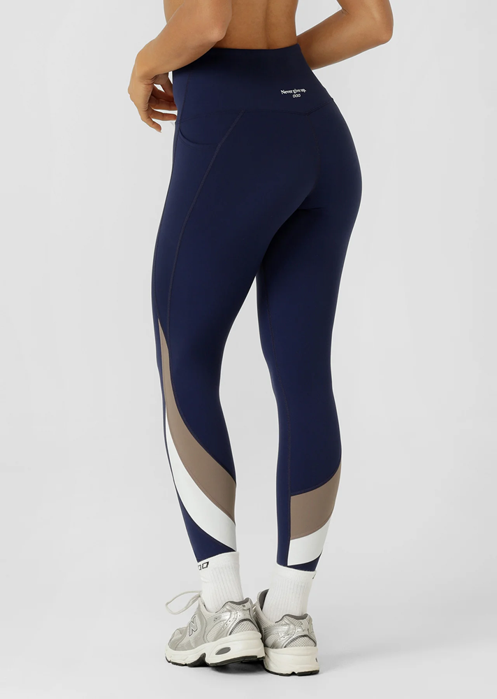 Load image into Gallery viewer, Lorna Jane Womens Summit No Ride Ankle Biter Leggings
