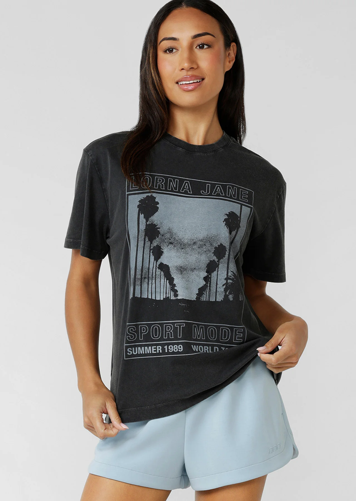Load image into Gallery viewer, Lorna Jane Womens Sport Mode Tour Washed T-Shirt
