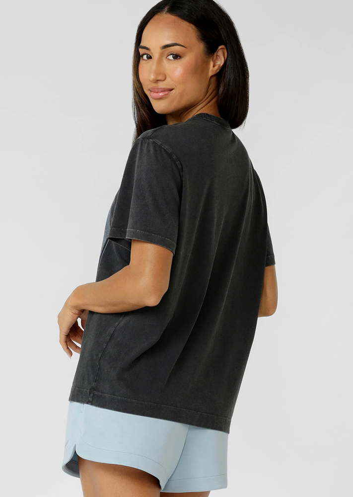 Load image into Gallery viewer, Lorna Jane Womens Sport Mode Tour Washed T-Shirt

