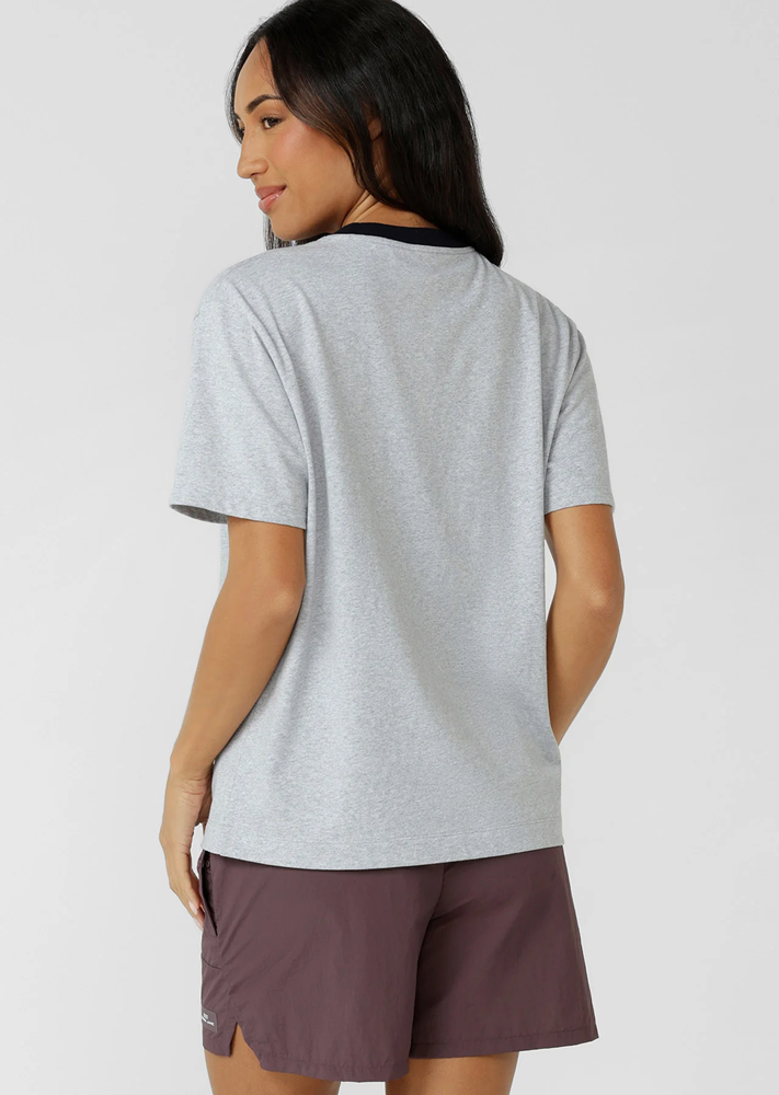 Load image into Gallery viewer, Lorna Jane Womens Outfield T-Shirt
