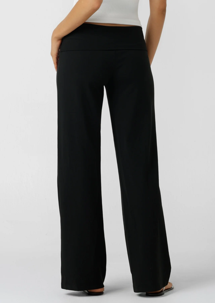 Load image into Gallery viewer, Lorna Jane Womens Liberty Fold Over Waist Wide Leg Active Pants
