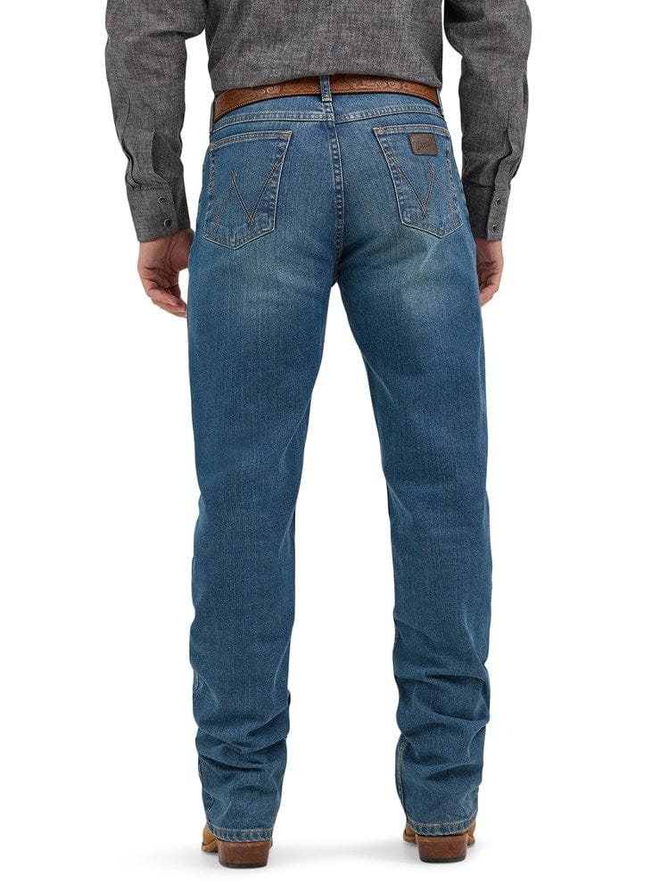 Load image into Gallery viewer, Wrangler Mens Cody 01 Competition Relaxed Fit Jean
