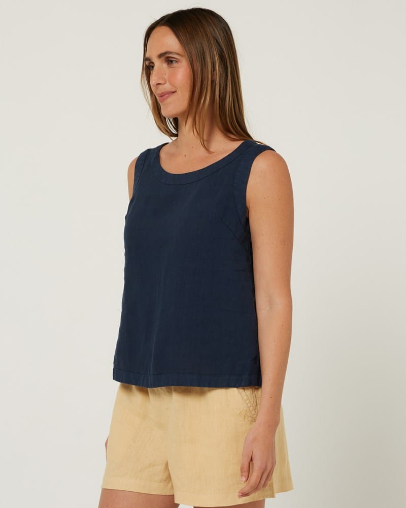 Load image into Gallery viewer, Pilbara Womens Gabriella Linen Top - White
