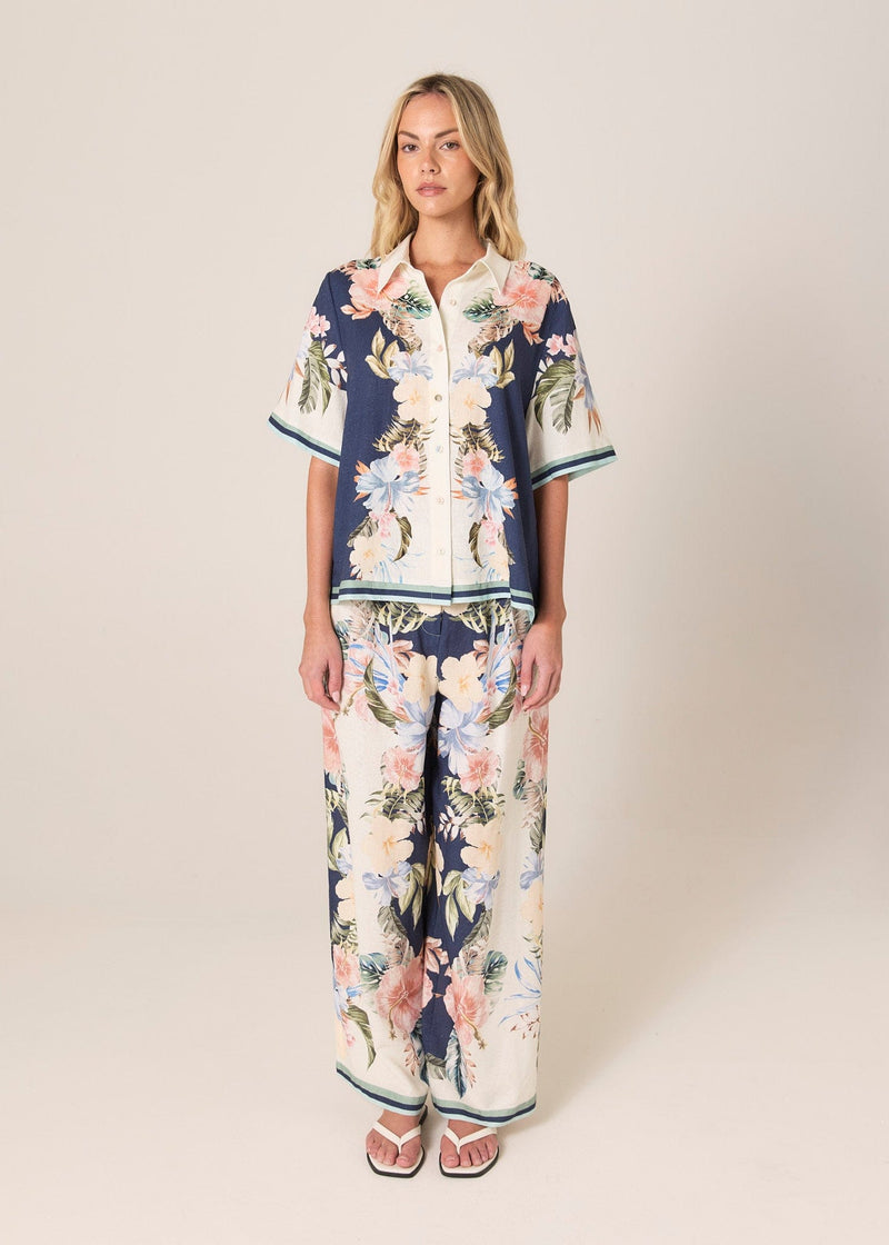 Load image into Gallery viewer, Fate &amp; Becker Solara Placement Print Collared Shirt
