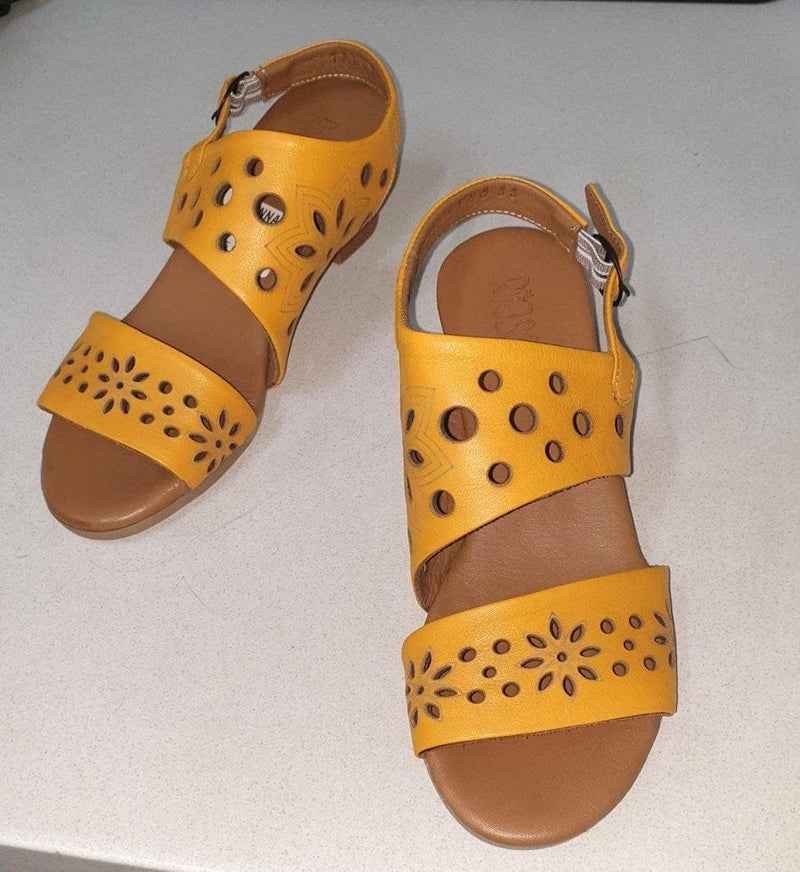 Load image into Gallery viewer, Rilassare Womens Tallyho - Mastered Orange Color Shoes
