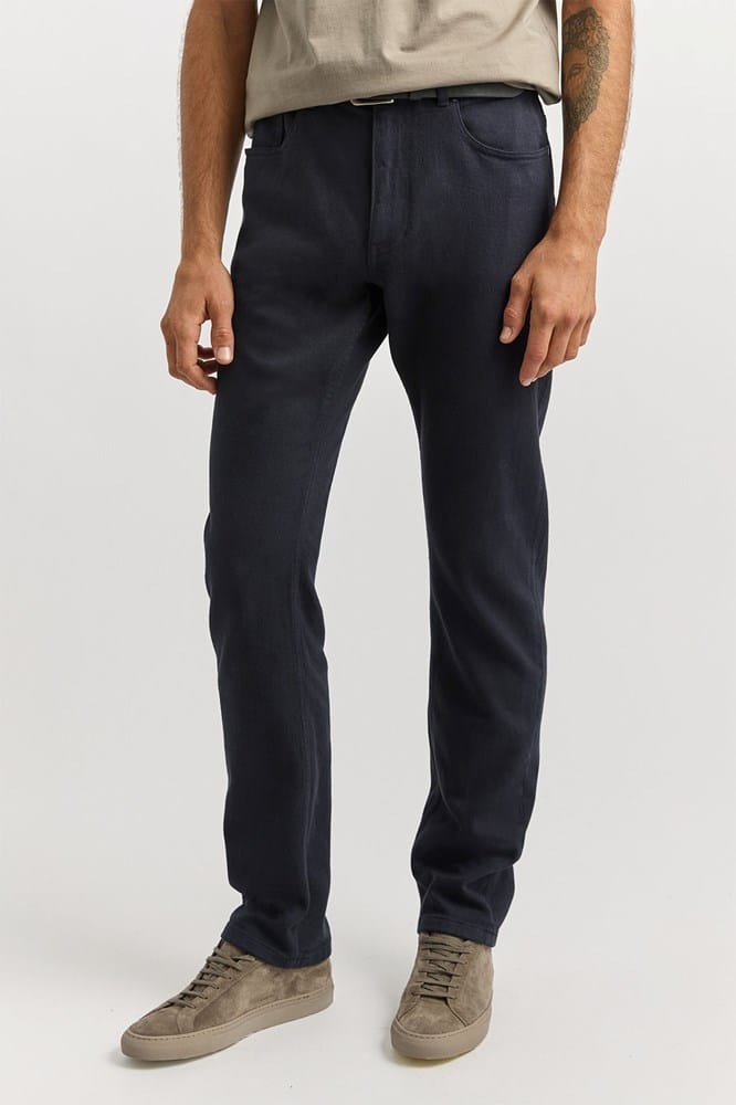 Load image into Gallery viewer, Toorallie Mens Regular Merino-Denim Jeans - Navy
