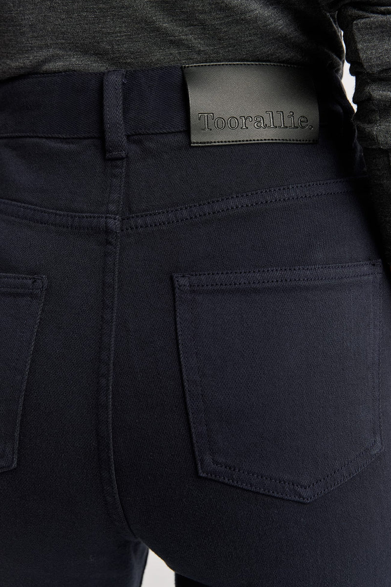 Load image into Gallery viewer, Toorallie Womens Straight Leg Merino-Denim Jean - Navy
