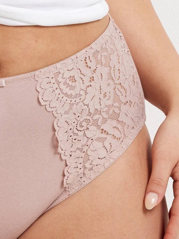 Load image into Gallery viewer, Kayser Womens Daily Essentials Stretch Lace &amp; Cotton Full Brief
