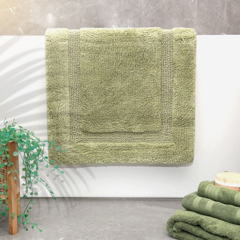 Load image into Gallery viewer, Renee Taylor Soho Cotton Reversible Bath Mat
