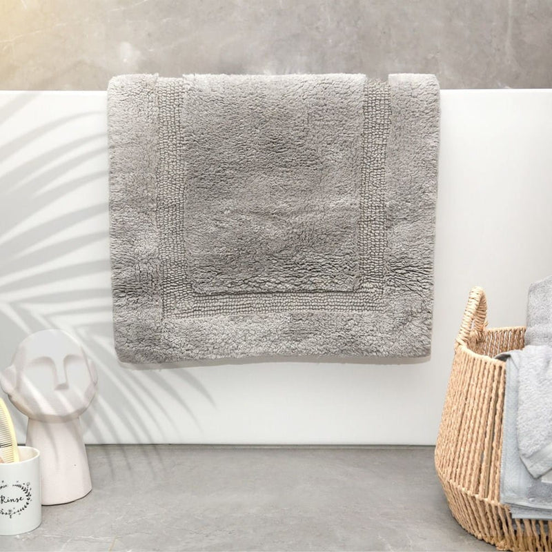 Load image into Gallery viewer, Renee Taylor Soho Cotton Reversible Bath Mat
