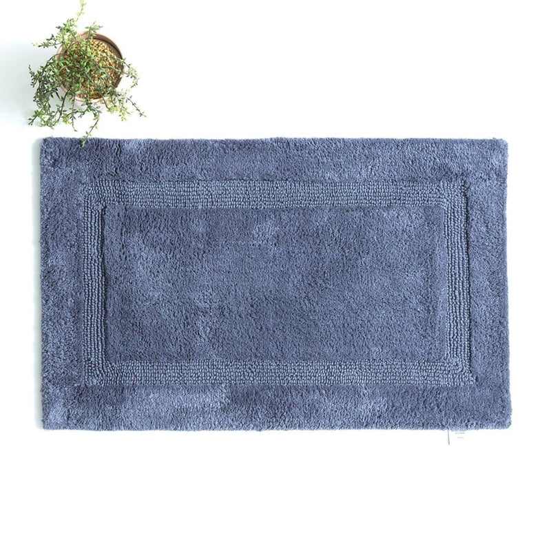 Load image into Gallery viewer, Renee Taylor Soho Cotton Reversible Bath Mat
