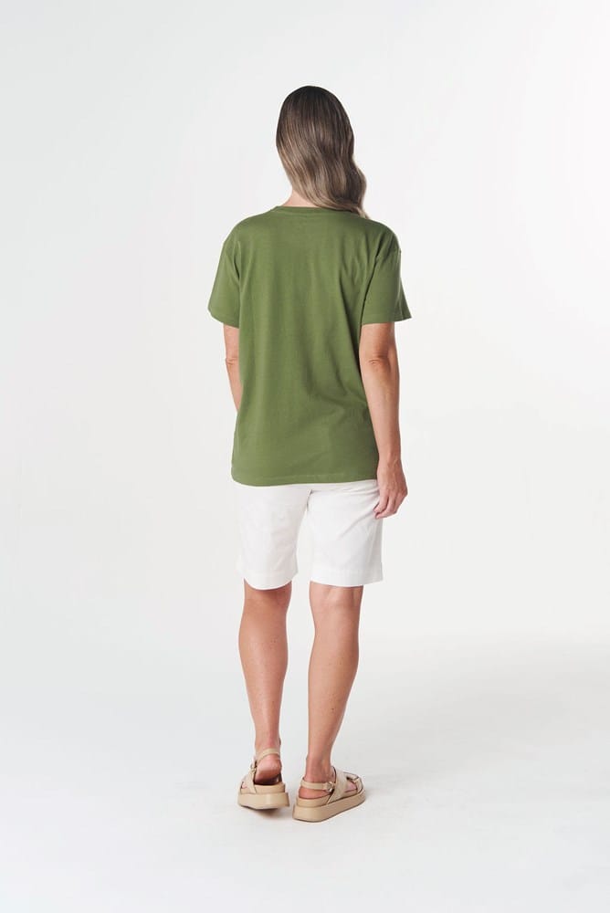 Load image into Gallery viewer, Goondiwindi Cotton GC Logo Tee - Cedar Green
