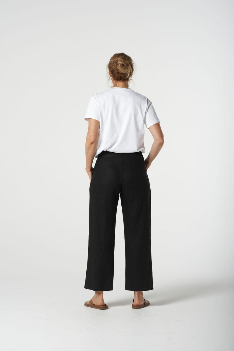 Load image into Gallery viewer, Goondiwindi Cotton Womens Basic Logo Tee
