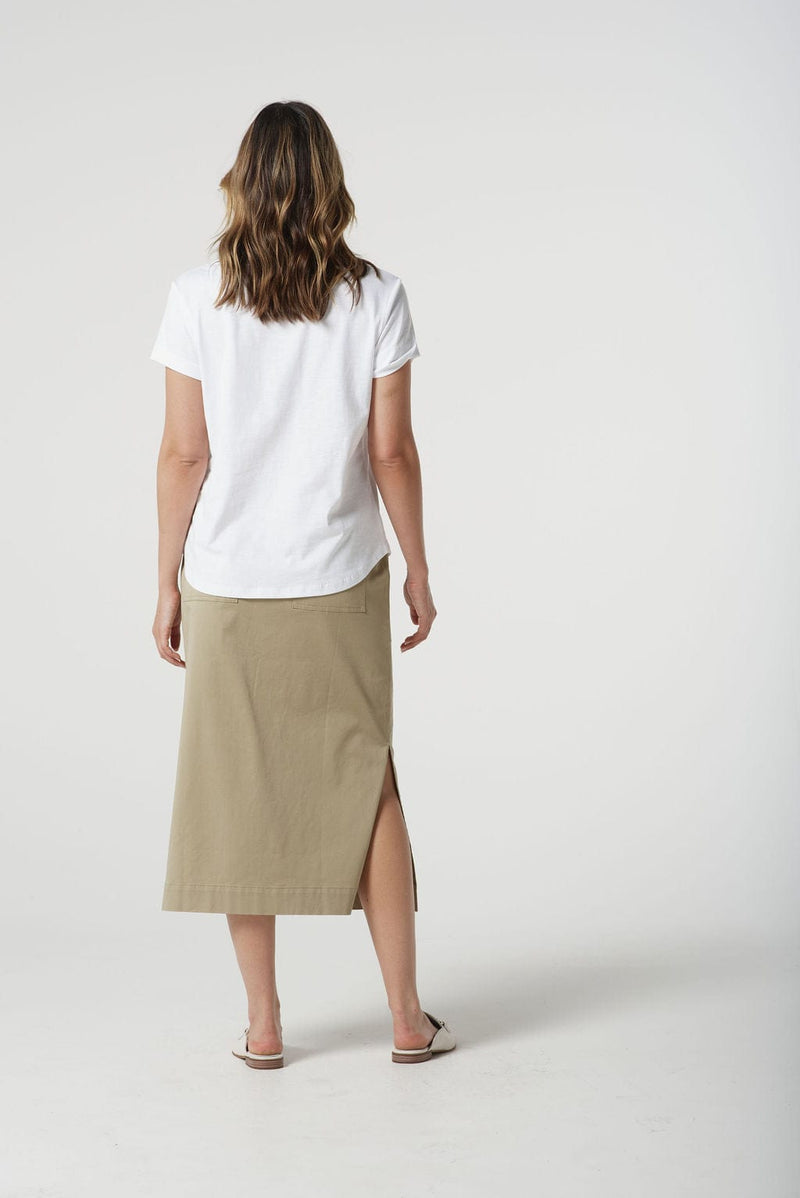 Load image into Gallery viewer, Goondiwindi Cotton Womens Crew Neck Tee
