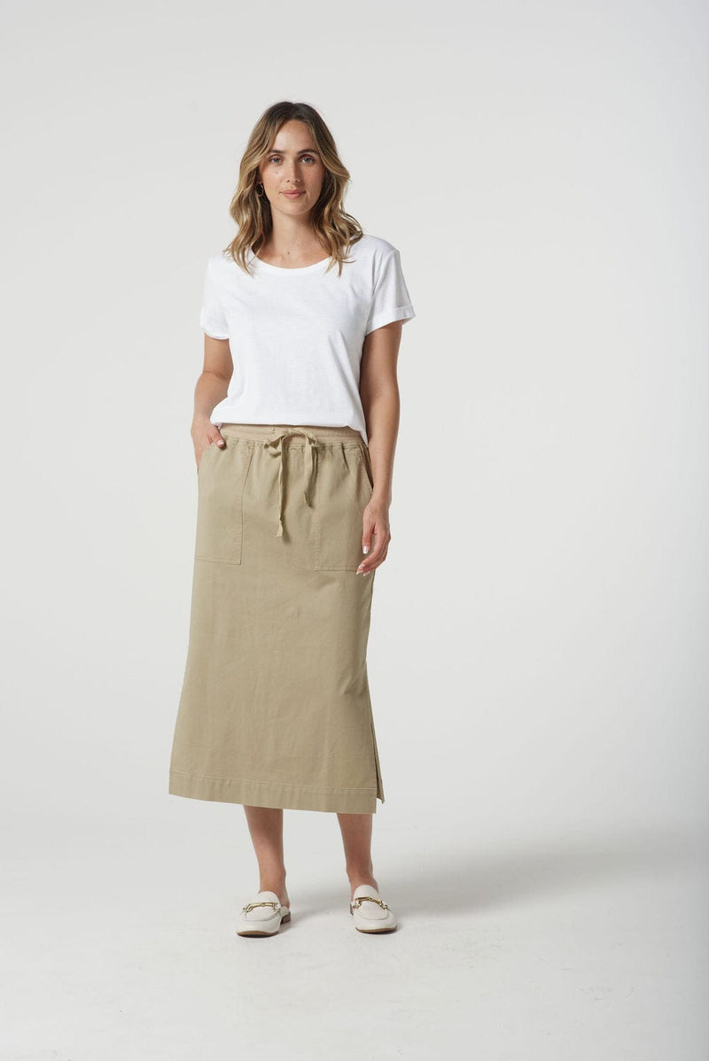 Load image into Gallery viewer, Goondiwindi Cotton Womens Crew Neck Tee
