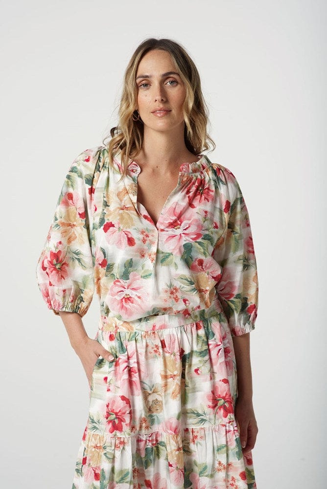 Load image into Gallery viewer, Goondiwindi Cotton Womens Floral Peasant Top
