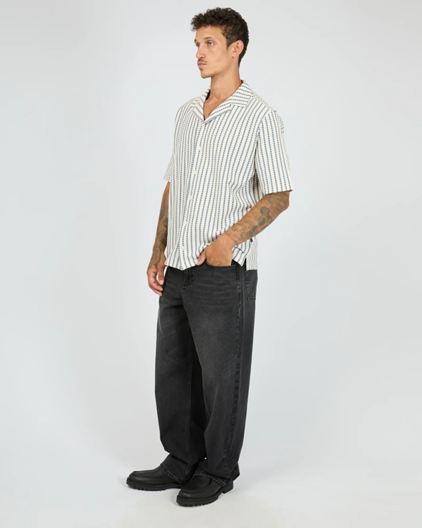 Load image into Gallery viewer, St Goliath Mens Lane Short Sleeve Shirt

