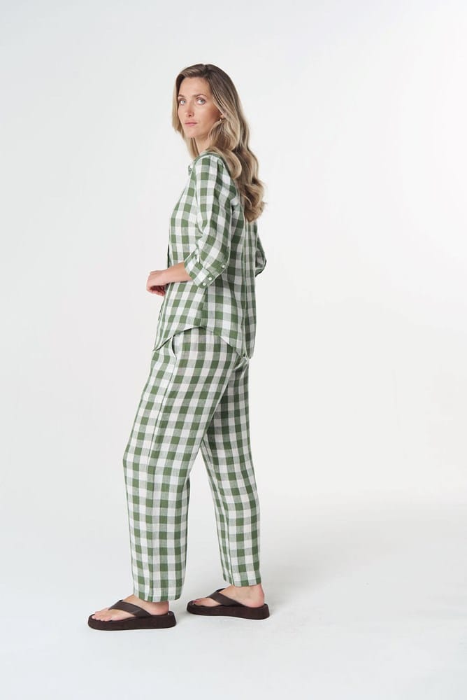 Load image into Gallery viewer, Goondiwindi Cotton Honey Linen Blouse - Cedar Green

