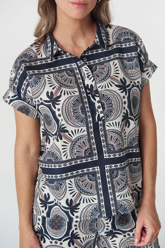 Load image into Gallery viewer, Goondiwindi Cotton Linen Cotton Shirt - Desert Palm Print
