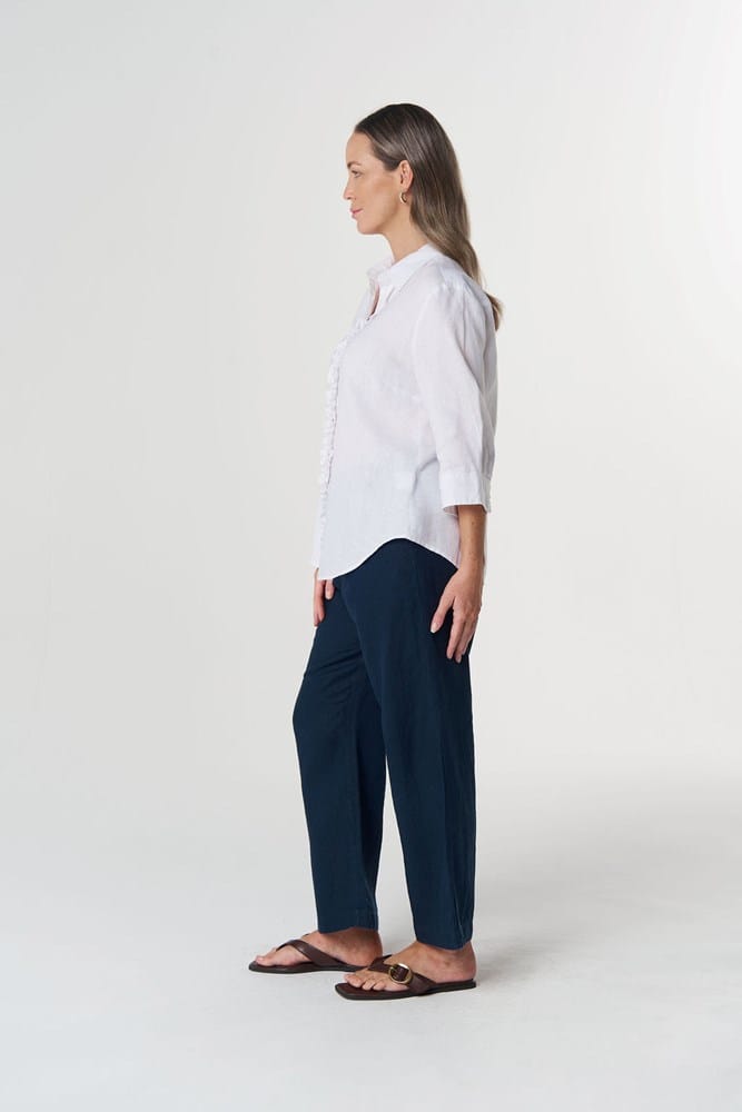 Load image into Gallery viewer, Goondiwindi Cotton Island 3/4 Sleeve Frill Shirt - White
