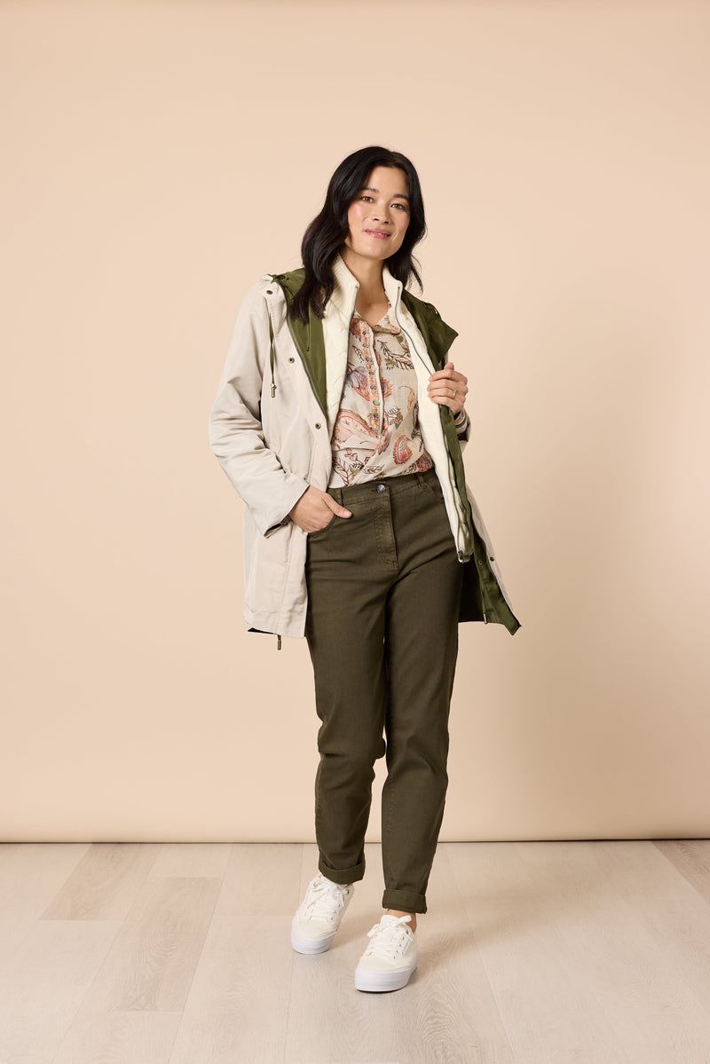 Load image into Gallery viewer, Gordon Smith Womens Slim Leg Miracle Jean - Khaki
