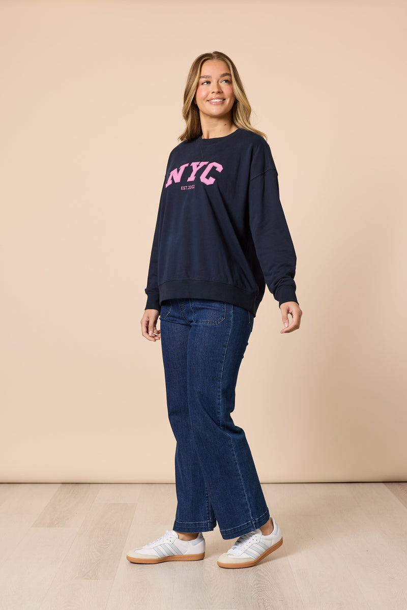 Load image into Gallery viewer, Threadz Womens The NYC Sweatshirt
