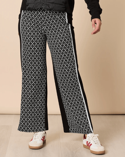 Load image into Gallery viewer, Threadz Womens Empire Spliced Pants
