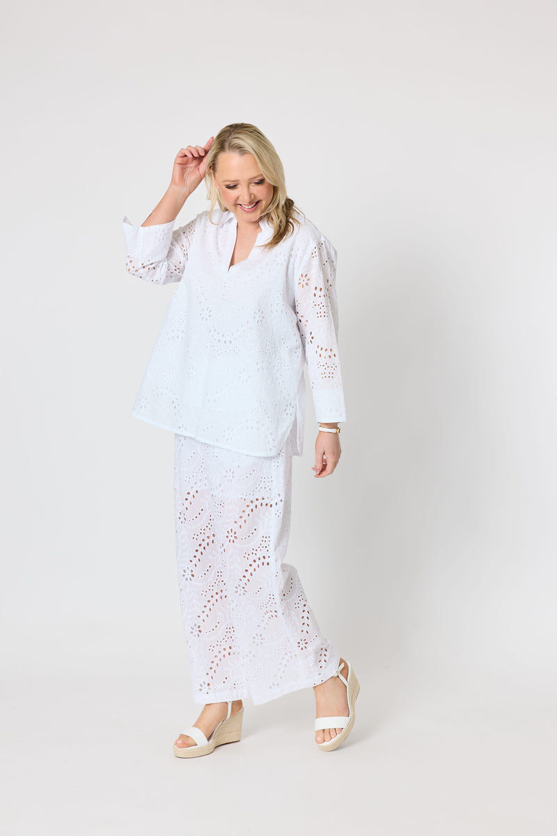Load image into Gallery viewer, Gordon Smith Womens Belle Broderie Top - White
