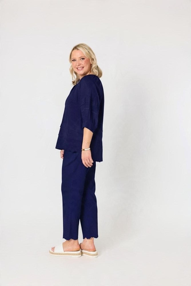 Load image into Gallery viewer, Gordon Smith Womens Katie Linen Top - Navy
