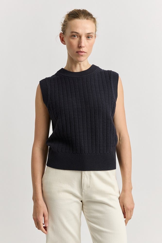 Load image into Gallery viewer, Toorallie Womens Grid Knit Vest - French Navy
