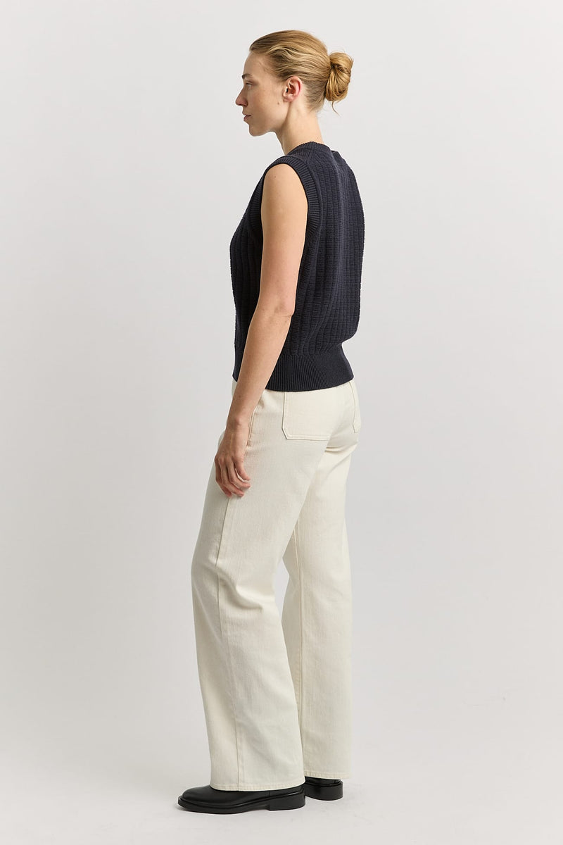 Load image into Gallery viewer, Toorallie Womens Grid Knit Vest - French Navy
