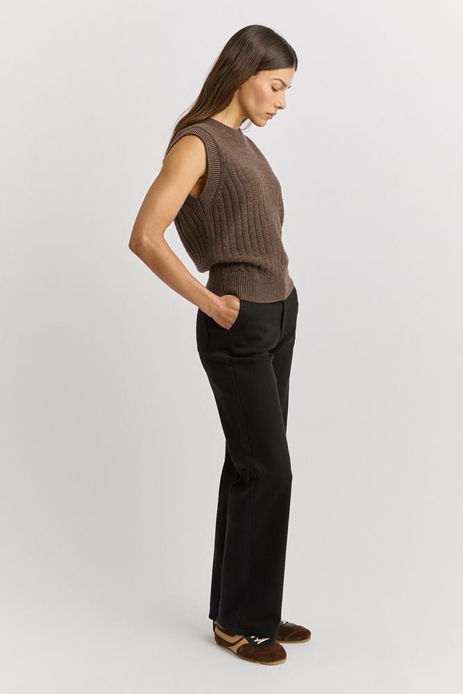 Load image into Gallery viewer, Toorallie Womens Grid Knit Vest - Mocha

