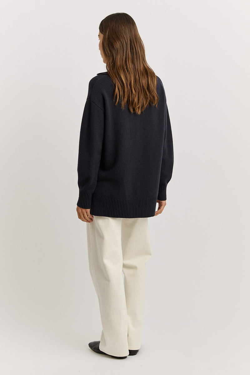 Load image into Gallery viewer, Toorallie Womens Relaxed Longline Zip Polo - French Navy
