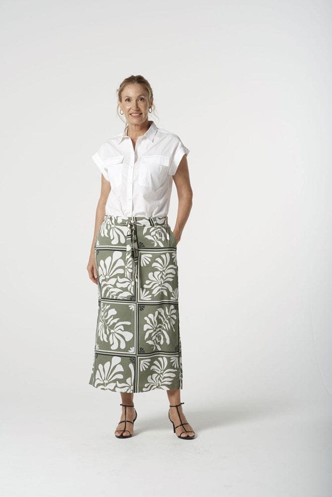 Load image into Gallery viewer, Goondiwindi Cotton Womens Side Split Frame Skirt
