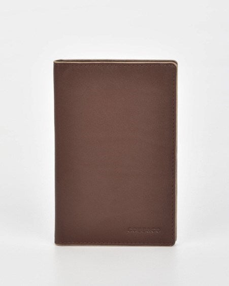 Load image into Gallery viewer, Cobb &amp; Co Billy RFID Two Tone Leather Passport Wallet
