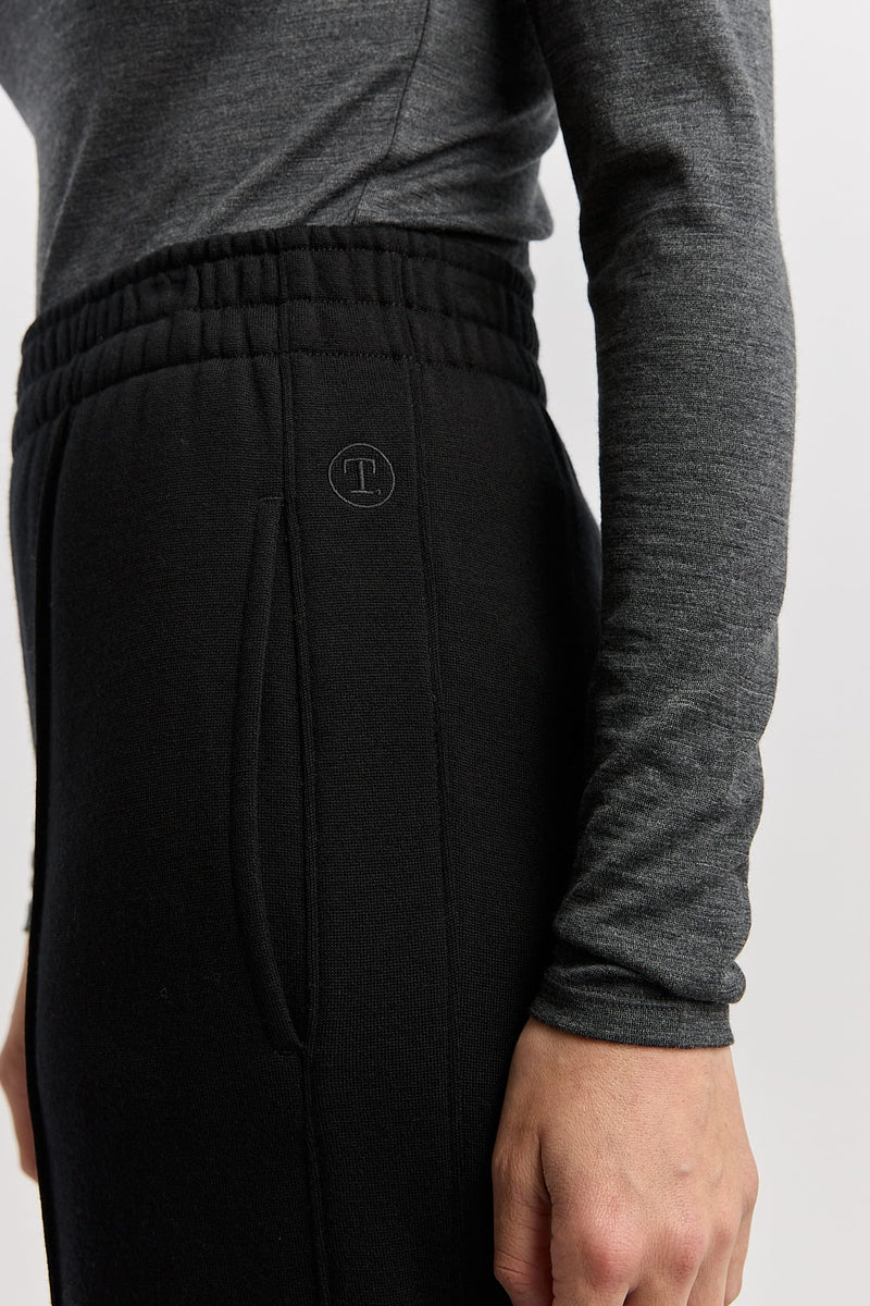 Load image into Gallery viewer, Toorallie Womens Lounge Pant - Black
