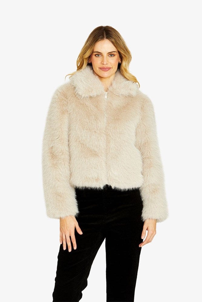Load image into Gallery viewer, Pingpong Womens Wintour Faux Fur Jacket - Ivory
